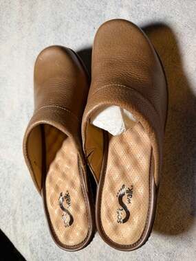 SoftWalk Andria Women's Brown Leather Comfort Clog Mules